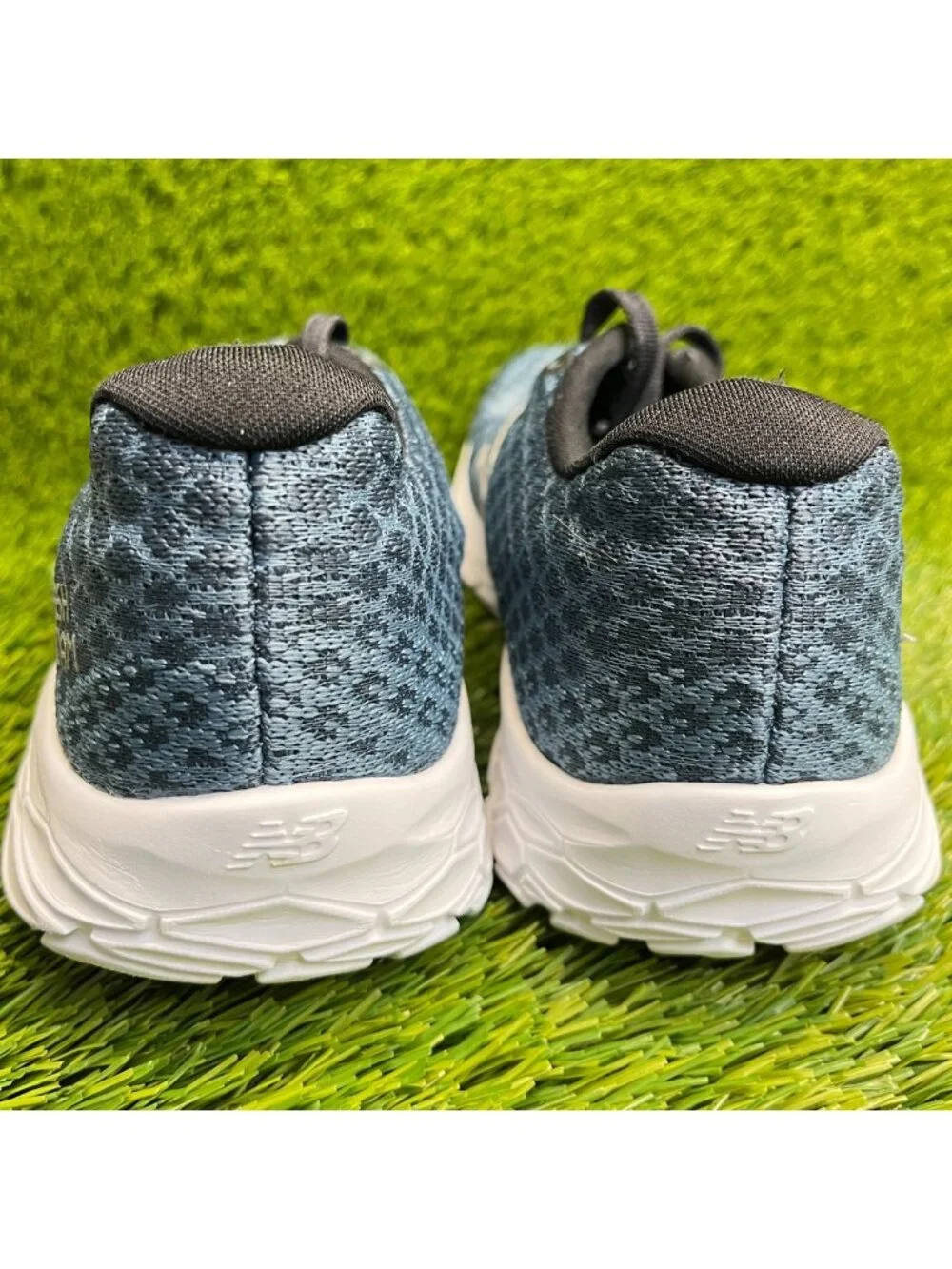 New Balance Fresh Foam Beacon Mens Size 10.5 Blue White Running Shoes Sneakers